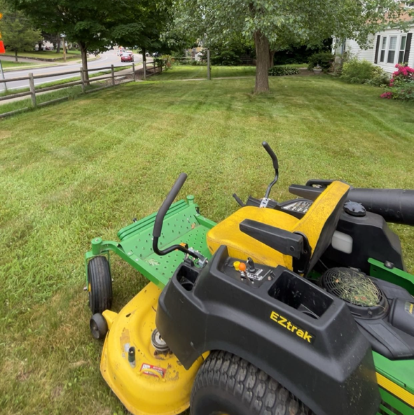 Weekly Lawn Mowing: Make your lawn look immaculate with our reliable weekly mowing service. Say goodbye to an uncut lawn and enjoy a beautifully maintained yard throughout the season.